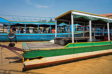基地建设《无感染区》玩法预告 抵御感染者保卫家园